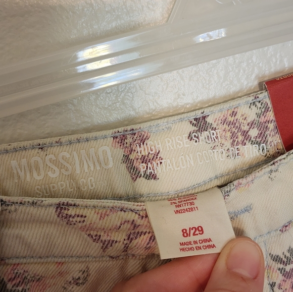 Mossimo high rise shorts - Picture 3 of 4